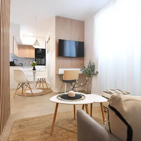 Consul - Center Apartman *