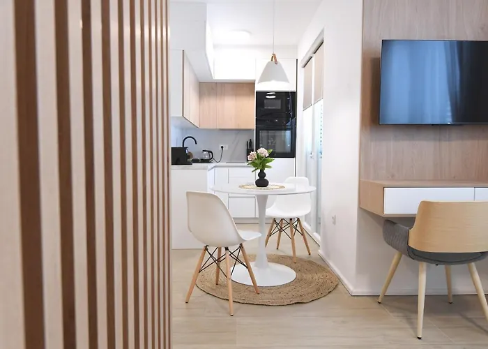 Consul - Center Zára