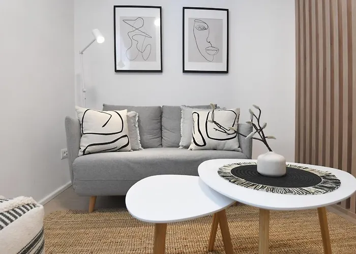 Consul - Center Apartman Zára